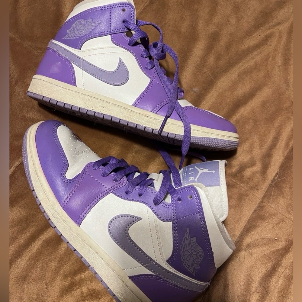 Nike Jordan 1 Mid Action Grape Purple/White Size 7